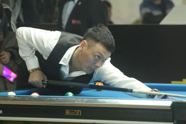 Editorial newsroom overview